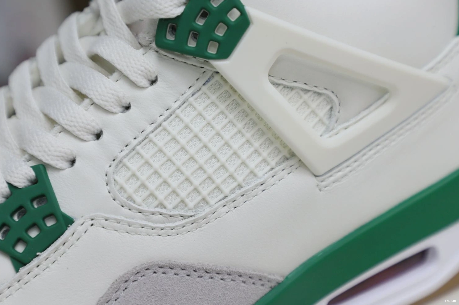 'PINE GREEN' RETRO SB NIKE X JORDAN 4 AIR 0224